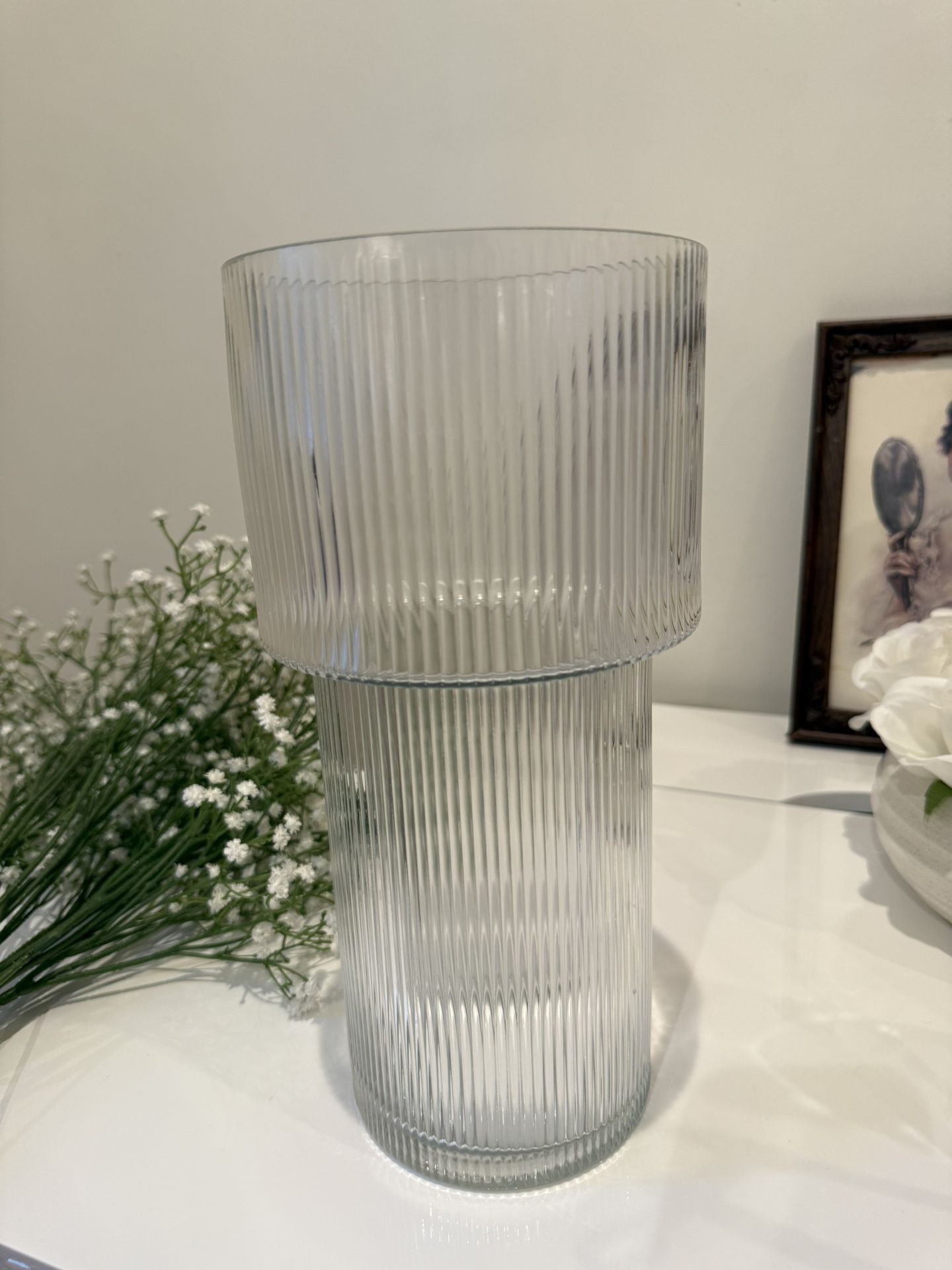 Ribbed Vase & Artificial Babys Breath Flowers