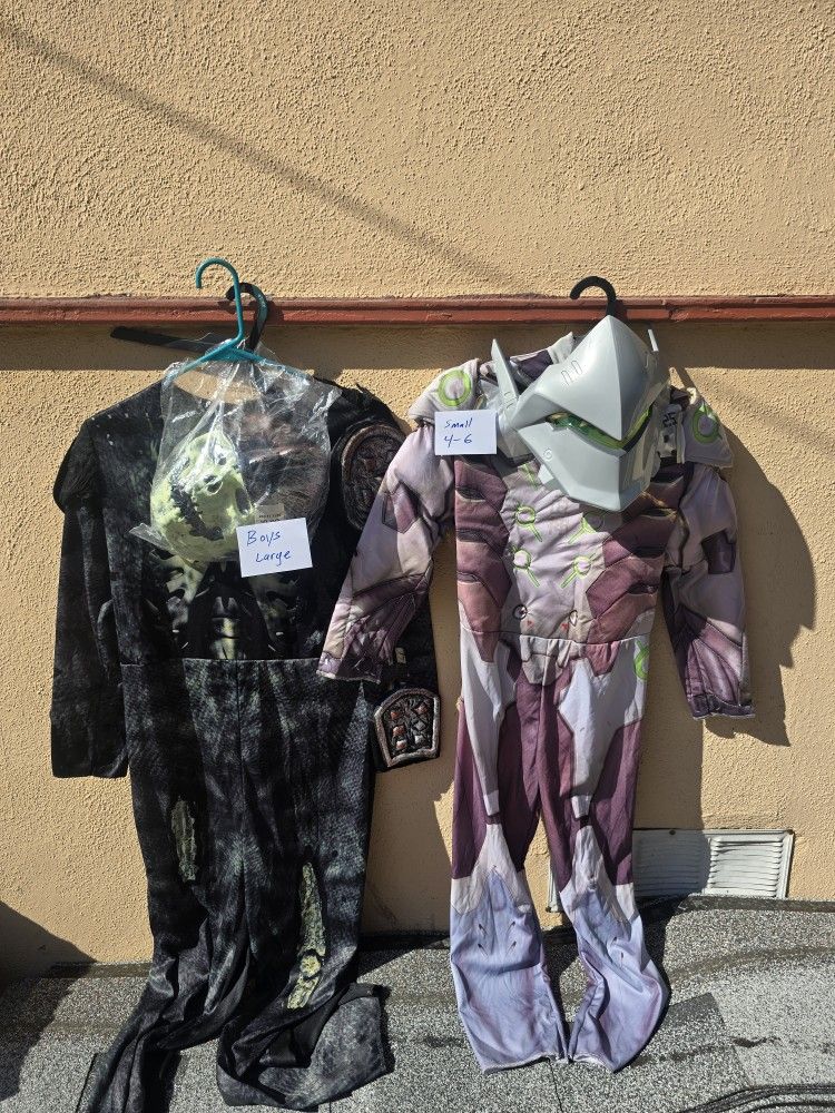 Halloween π Costumes