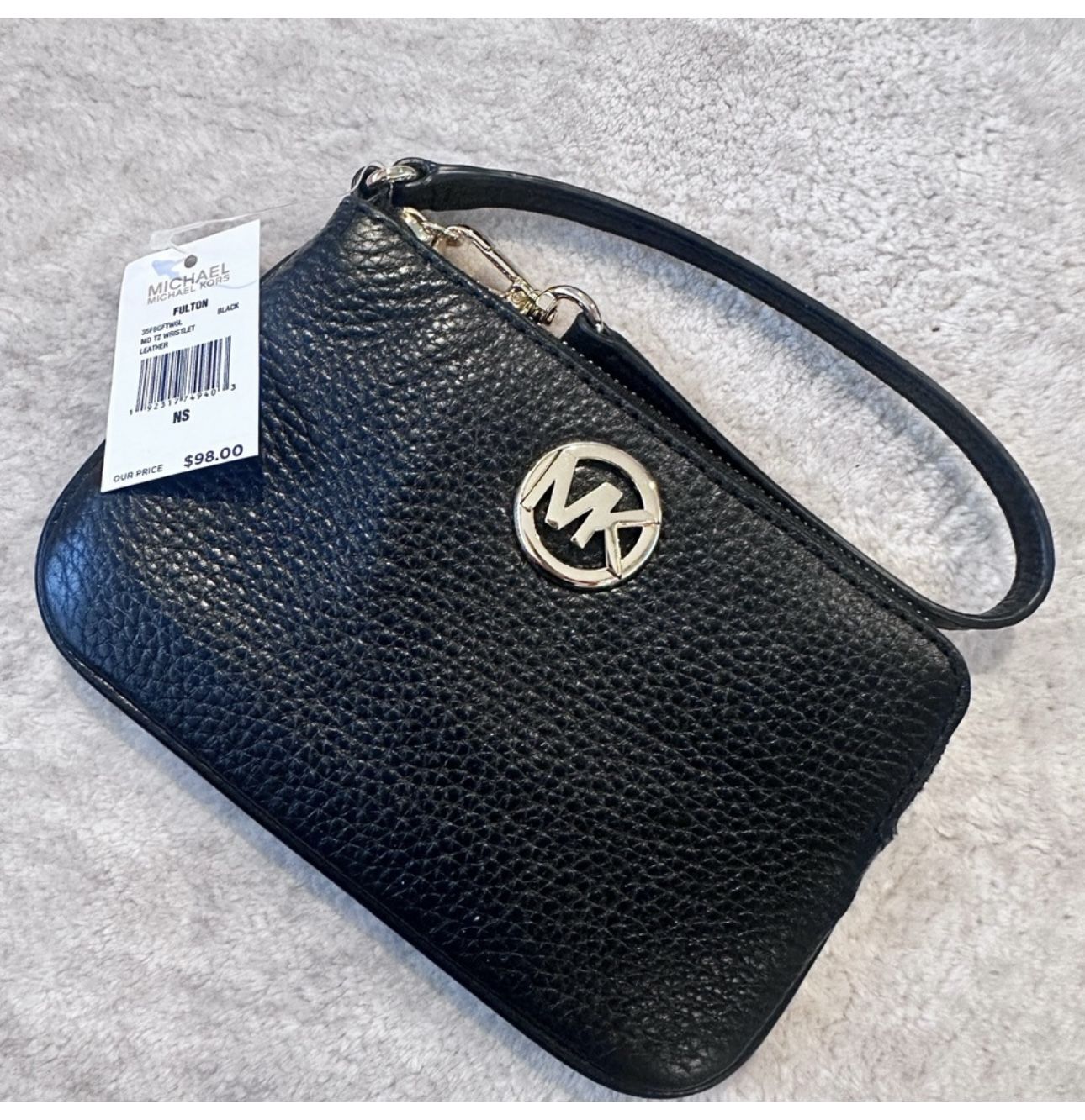 MICHAEL KORS “Fulton” Wristlet