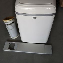Window AC Unit