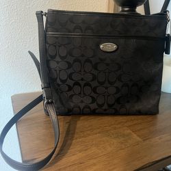 Vintage Coach Medium Canvas Purse Black/Brown w/ Zipper Crossbody Bag