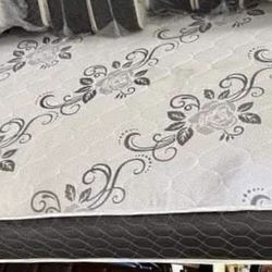 Deluxe Brand Queen Size Set 