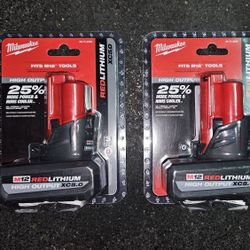Milwaukee
M12 12-Volt Lithium-Ion XC High Output 5.0 Ah Battery Pack