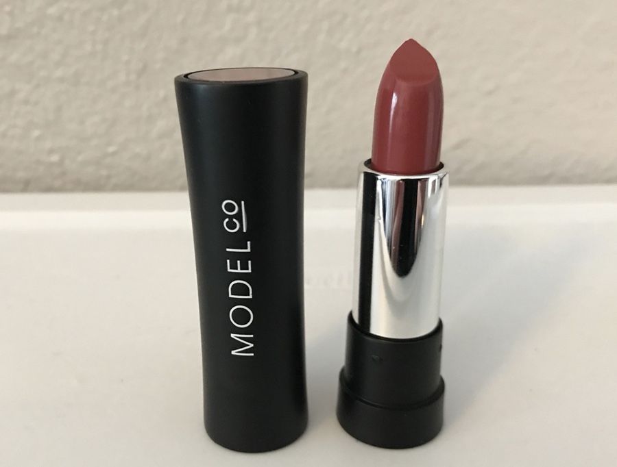 New Model Co Luxe Creme Long Wear Lipstick in Sienna
