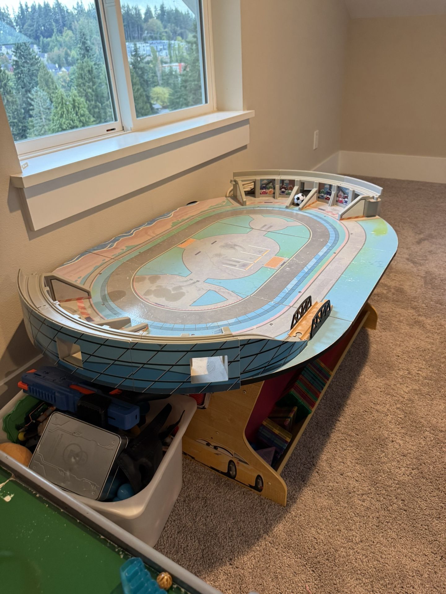 Kids Train Table