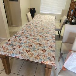 table and chairs 