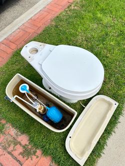 Toto toilet *FREE