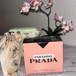 Prada Paradoxe Eau De Parfum 