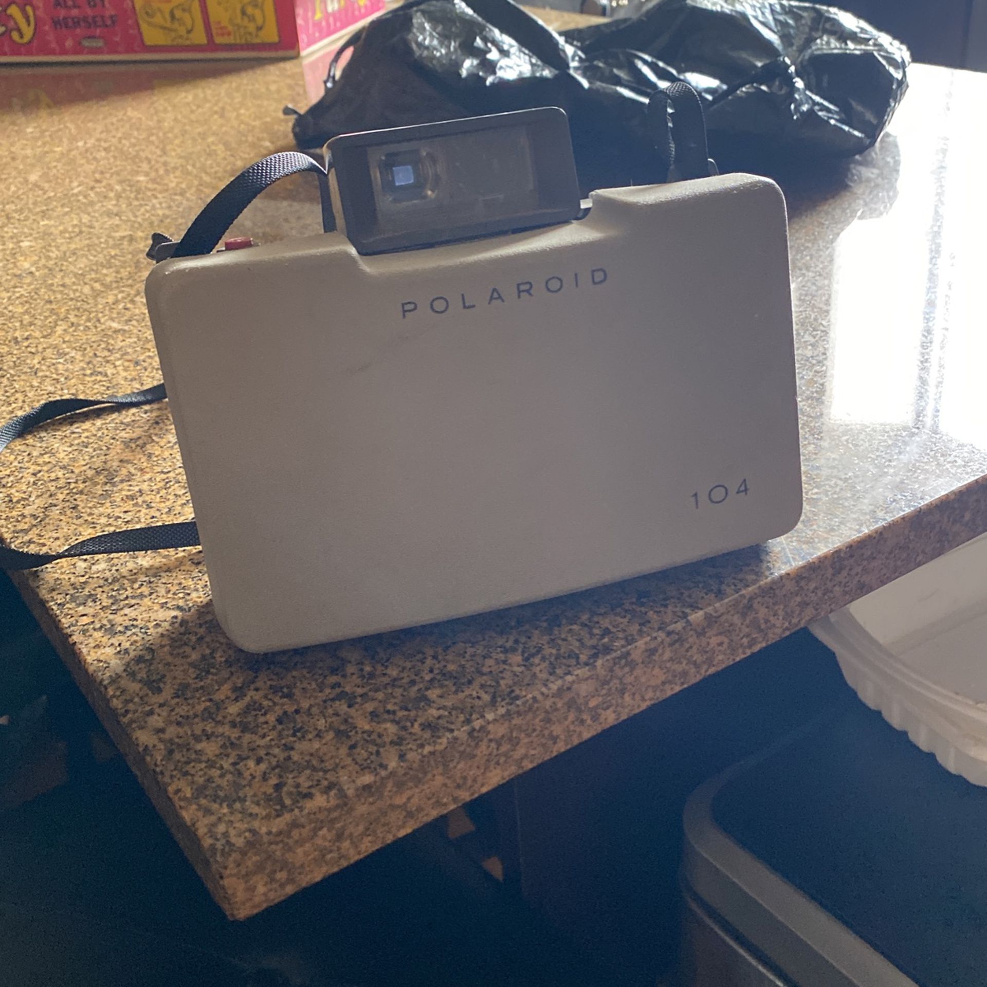 Vintage Polaroid,104 Camera photography With Manual Works Fine Cheap !! $70
