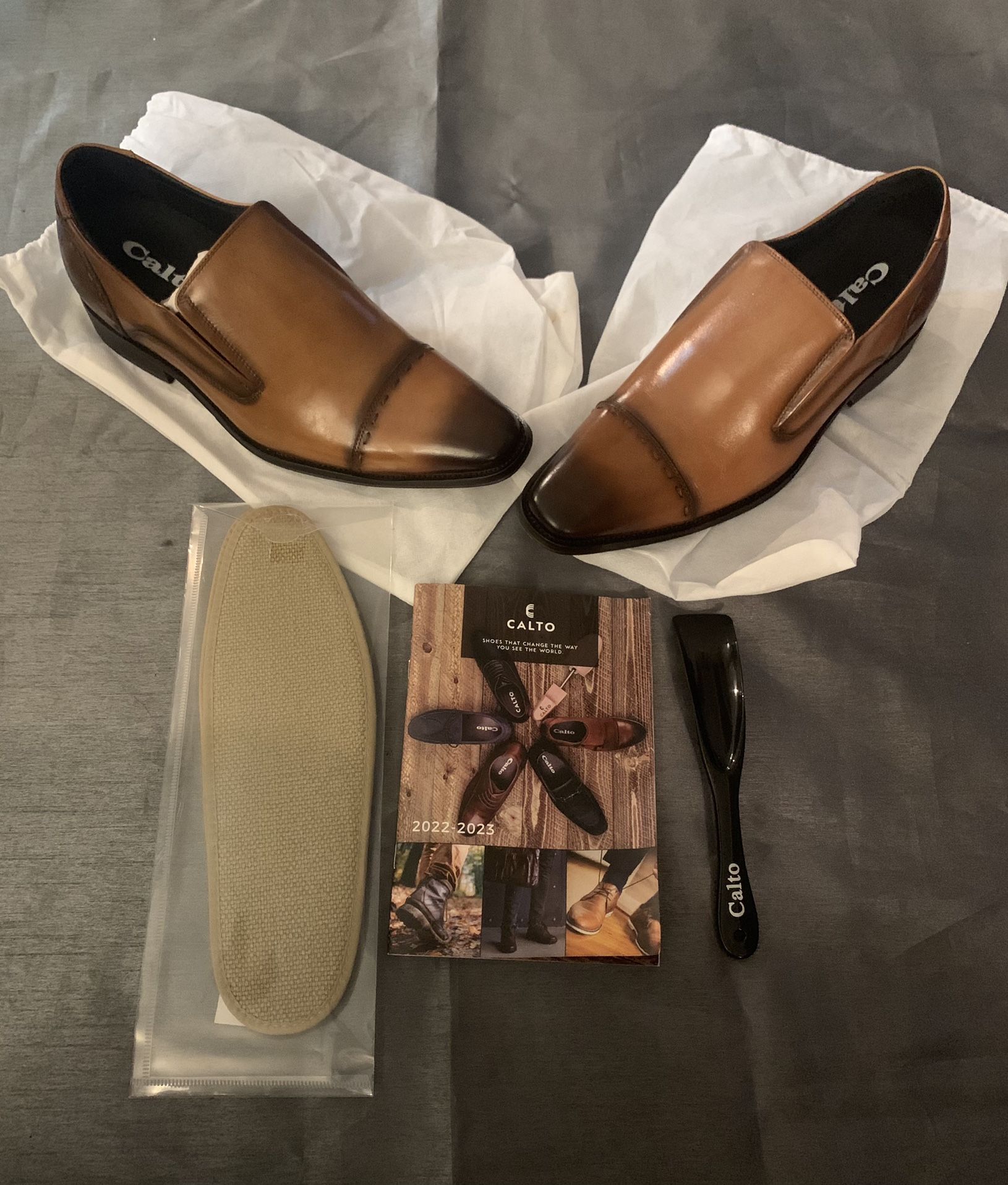 CALTO Cap Toe Ankle Boot