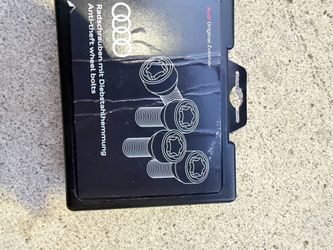 OEM Audi wheel lock set