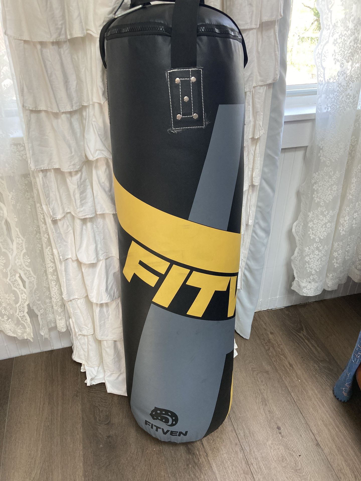 Fitven Punching Bag
