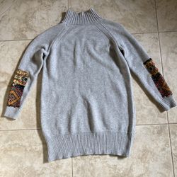 Like New Women’s sweater size S