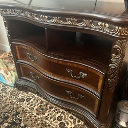 Bedroom Furniture Set
