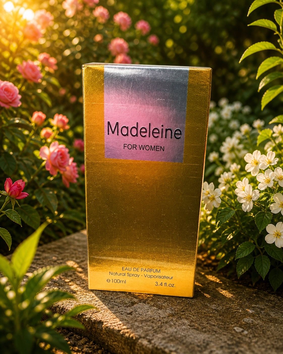 Madeleine Luxury Candle – Floral Scent