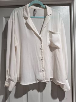 Women’s long sleeve blouse