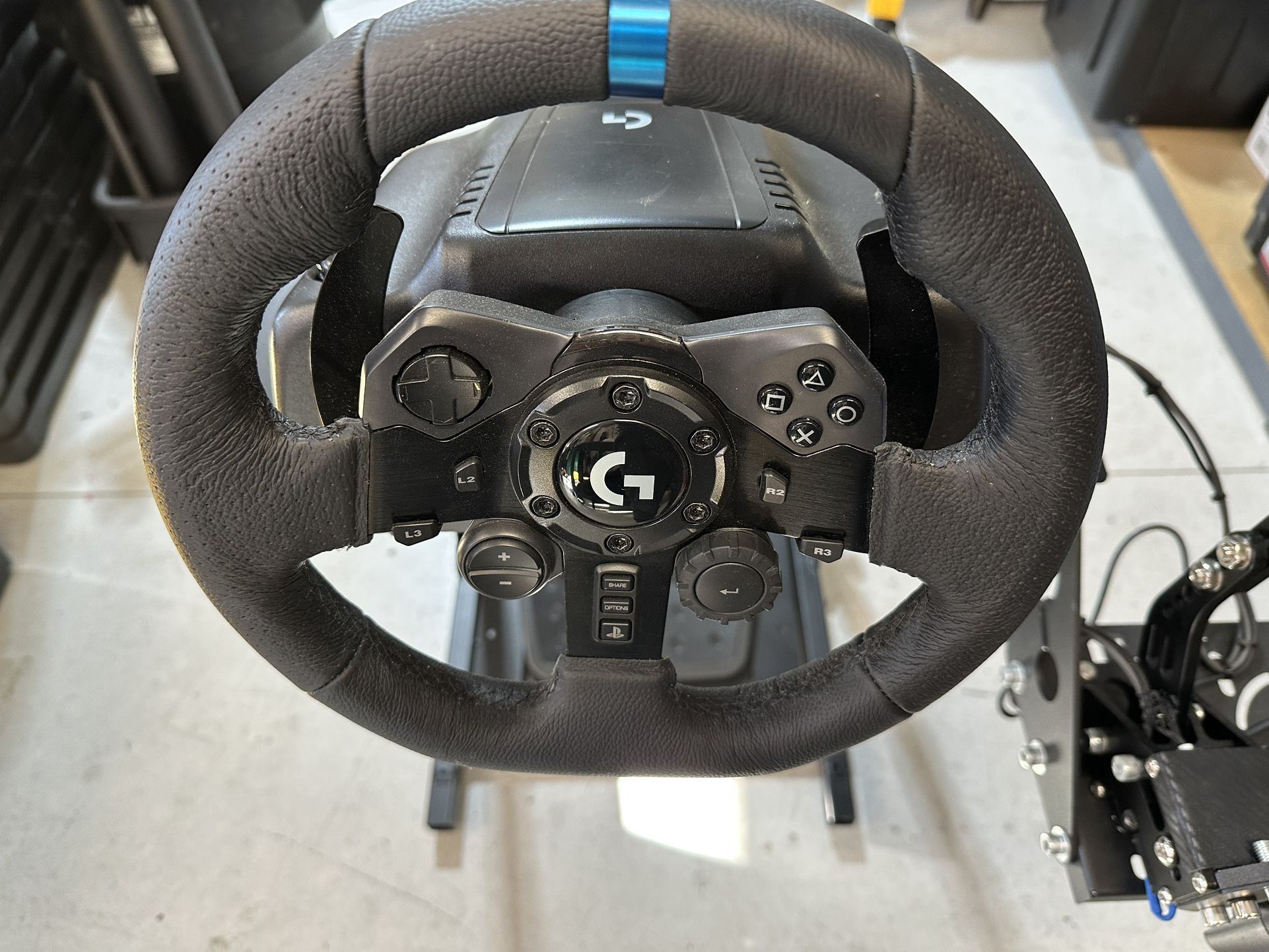 Logitech G923 PS5 or PC Racing Wheel Package