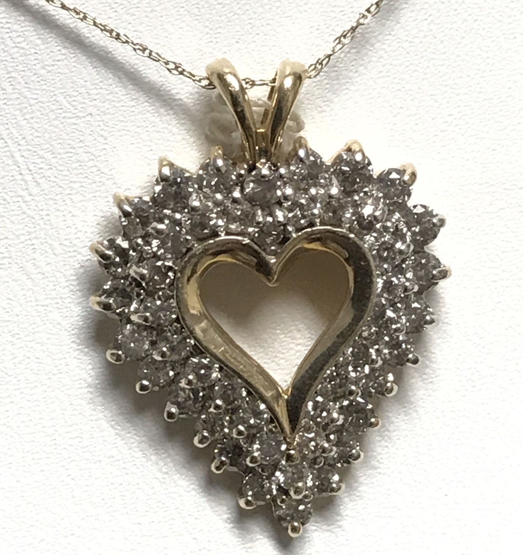 Preciosos pendientes en oro italiano 14k y 10k con diamantes / Perfect Gift for Mother’s day