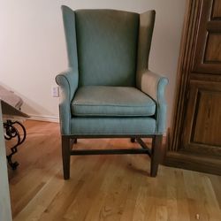Wingback Accent Chair 