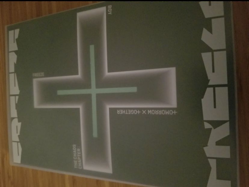 TXT Tomorrow X Together The Chaos Chapter : Freeze Album (Boy Version)...