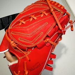 RED LIMITED EDITION RAWLINGS GLOVE