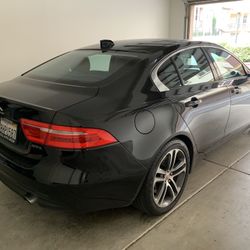 2017 JAGUAR XE PREMIUM