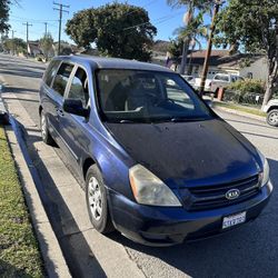 Kia Sedona 
