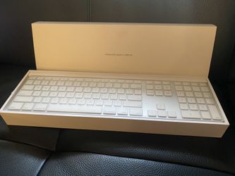 Apple Keyboard