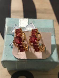 Zirconia earrings