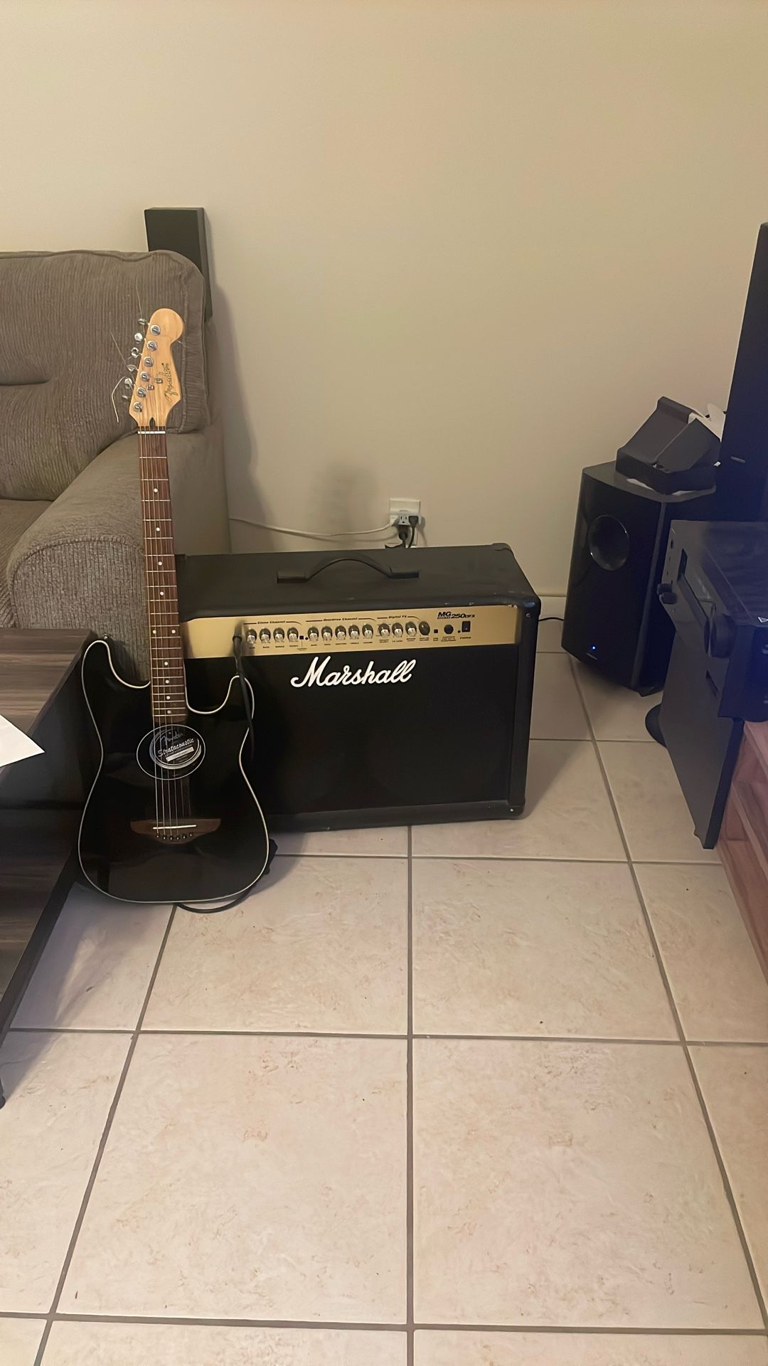 Combo Marshall And Fender