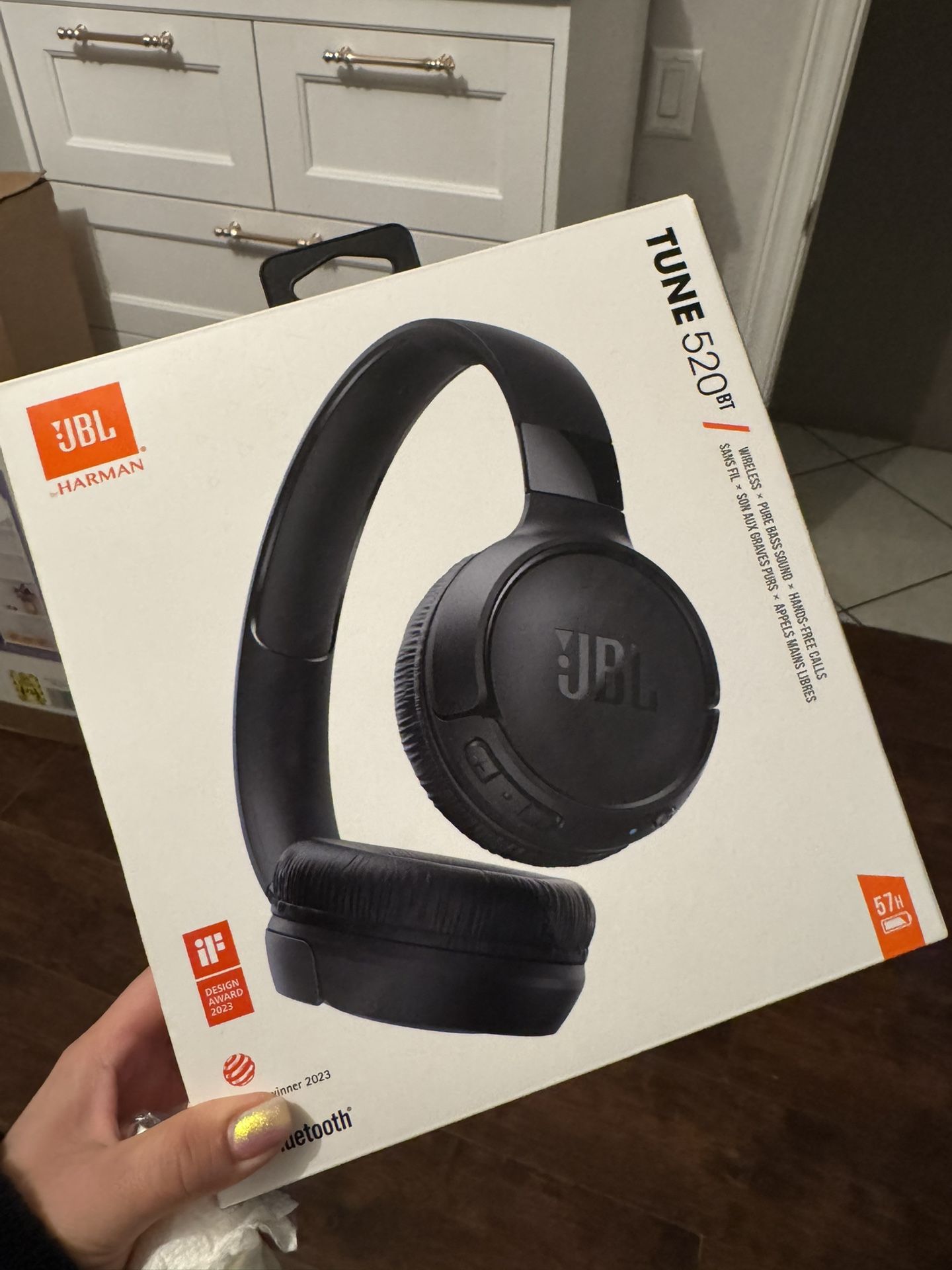 JBL 520 Headphones