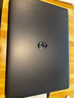 Alienware Gaming Laptop RTX 5060 BRAND NEW