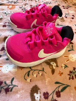 Size 4C toddler Nike Shoes