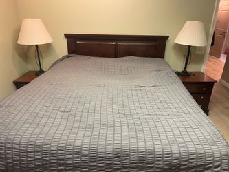 Queen Bedroom set - Brown