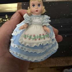 Hallmark Keepsake Ornament from Madam Alexander 2000