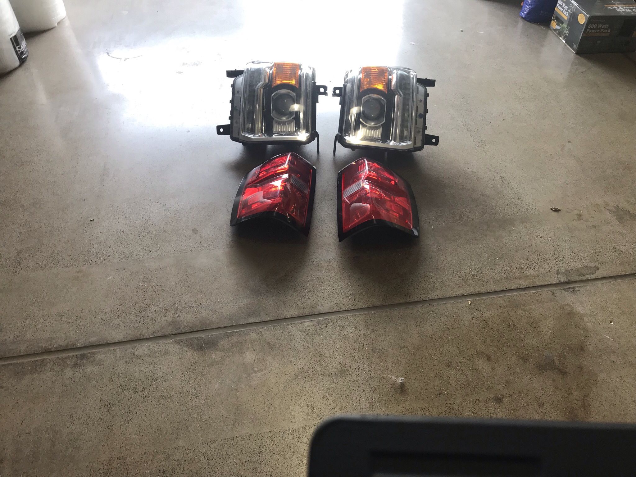 2016 GMC SIERRA    HEAD LIGHT AND TAIL LIGHTS  400.00