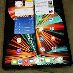 IPad Pro 5th Generation (128gb) 12.9” Space Grey WIFI‼️