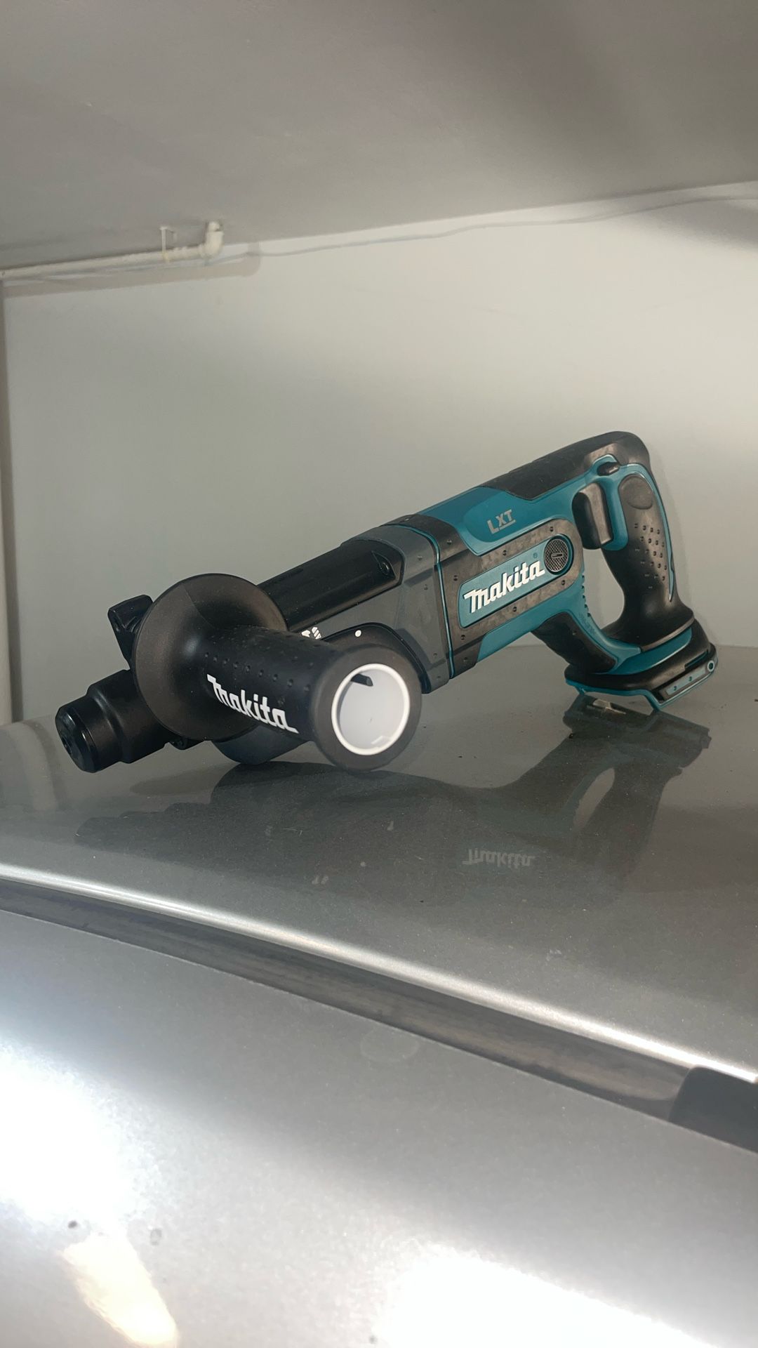 New Makita SDS -RotaryHammer Drill -Concrete/ Mansory 7/8 LXT Lithium On 18v - Tool Only And Only Pick Up