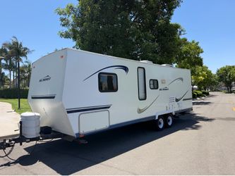 2006 Coachmen Summit Travel Trailer