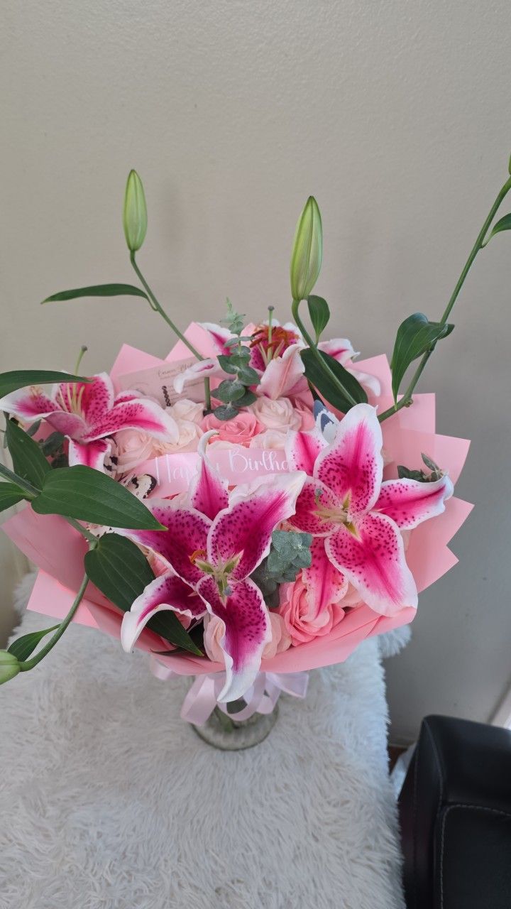 Roses And Lilies Bouquet