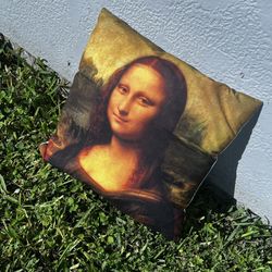 Mona Lisa Novelty Pillow