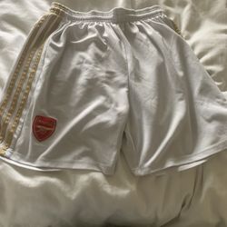 Large soccer arsenal shorts