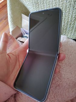 Samsung Z Flip 6 