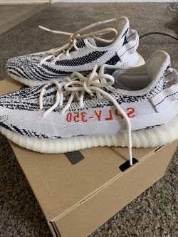 Yeezy Boost 350 V2 Zebra