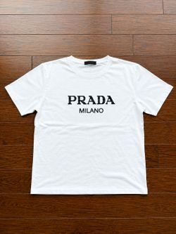 Prada T-Shirt!