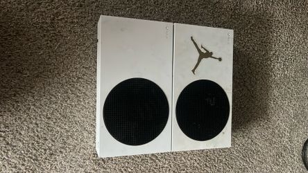 Two Xbox Series S 