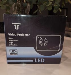 CoolEleve AT-M261 LED Video Projector – Open Box Brand New Never Used – Complete