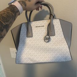 Grey Micheal Kors Purse