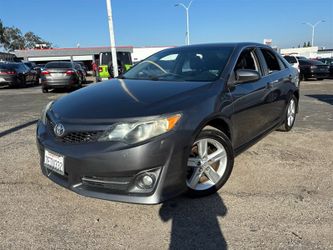 2014 Toyota Camry SE