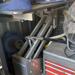Groomers Best hydraulic grooming table